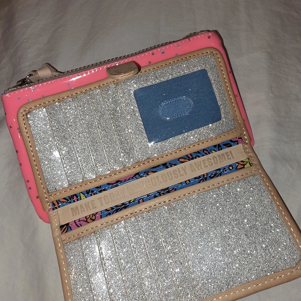 Consuela Pink Wallet with Star Design - Picture 2 of 3